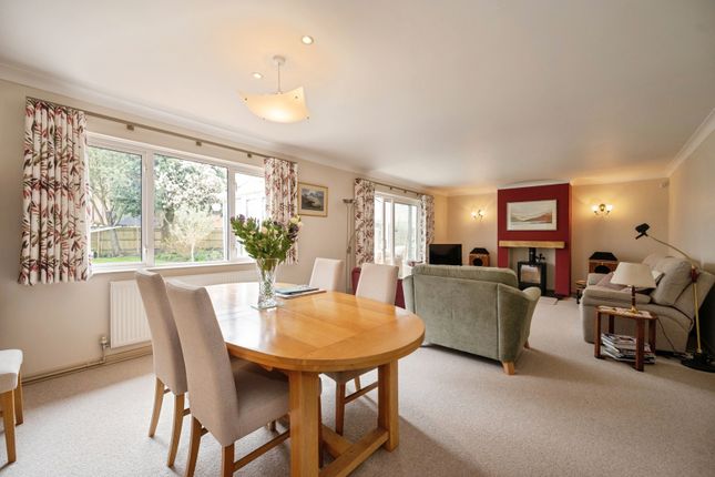38, St. Helens Road, Hayling Island photo 4