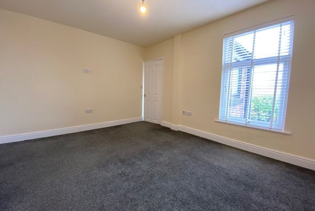 22, Rotherham photo 5