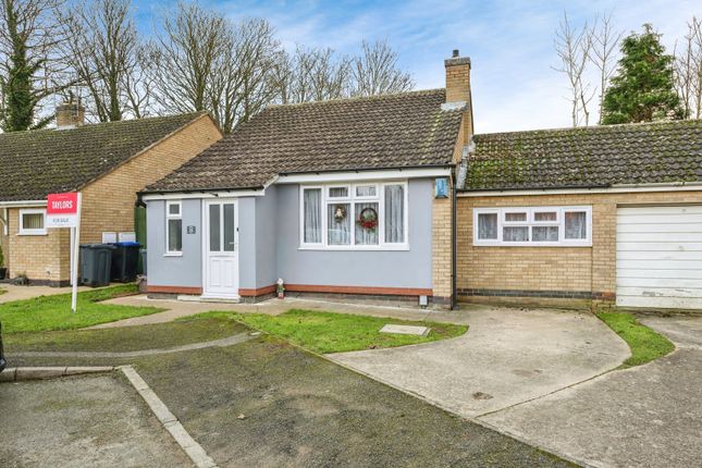 Bungalow for sale in Chesham Rise, Northampton, Northamptonshire