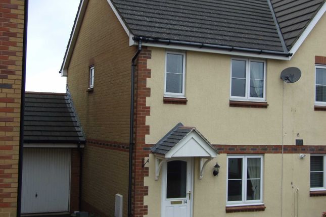 Thumbnail Terraced house to rent in Gwennol Y Mor, Barry
