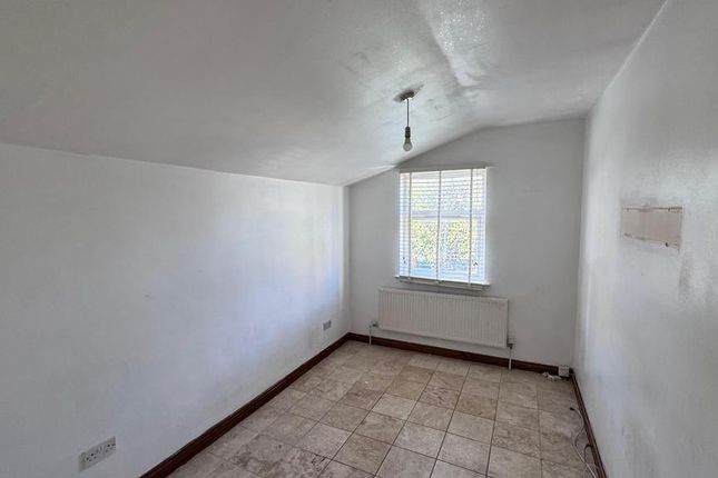 233a, Spring Vale North, Dartford photo 5