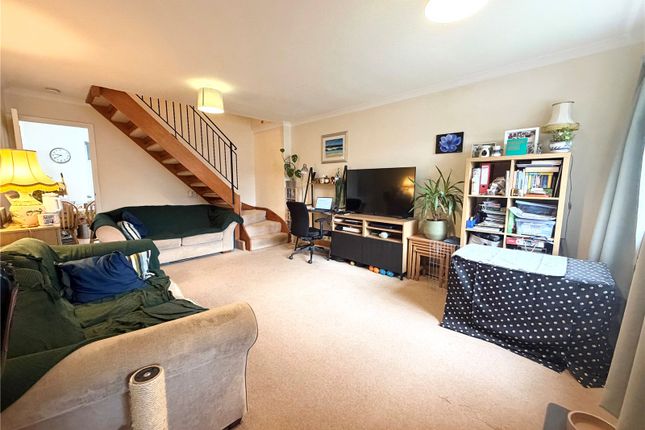 Owlscastle Close, Horsham, RH12 5YA, Horsham photo 2