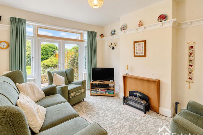 80, Shanklin Drive, Nuneaton photo 2