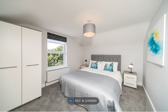 Thumbnail Flat to rent in Brownlow Road, Reading