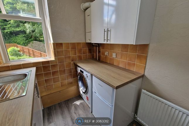 Flat, Eelholme View Street, Keighley photo 3