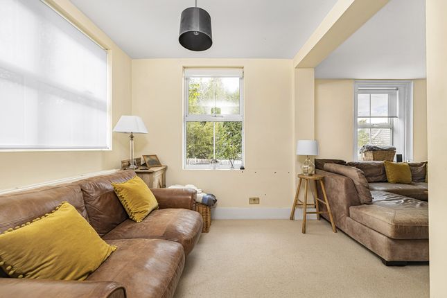 Flat West Hill Cottages, 2, West Hill, Orpington photo 2