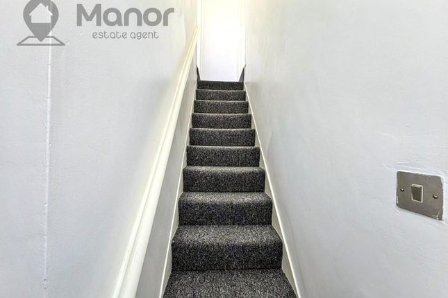 First Floor Flat 2, Forest Gate photo 4