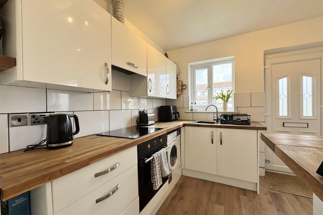 3, Pentire Green, Newquay photo 4