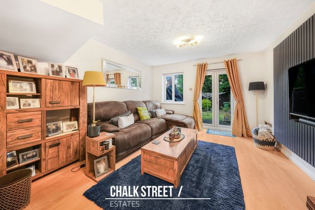 33, Fuchsia Close, Romford photo 4