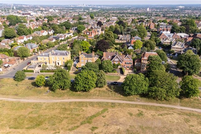 Southside Common, London photo 2