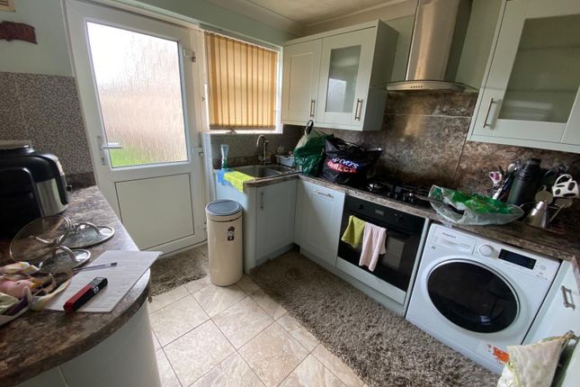14, Brook Road, Bedford photo 3