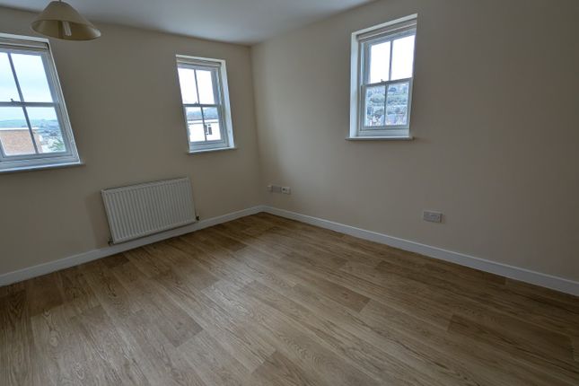 18 Prince Of Wales House,, Durham Hill, Kent photo 5