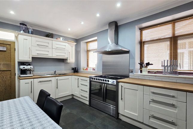15, Min Y Mor Road, Isle of Anglesey photo 2