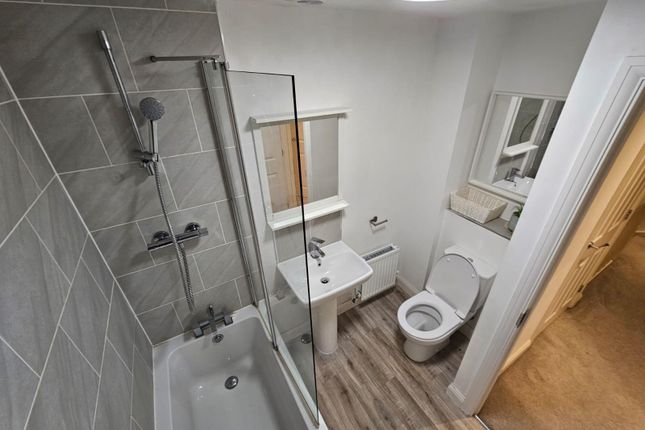 35, Spooner Croft, Birmingham photo 5