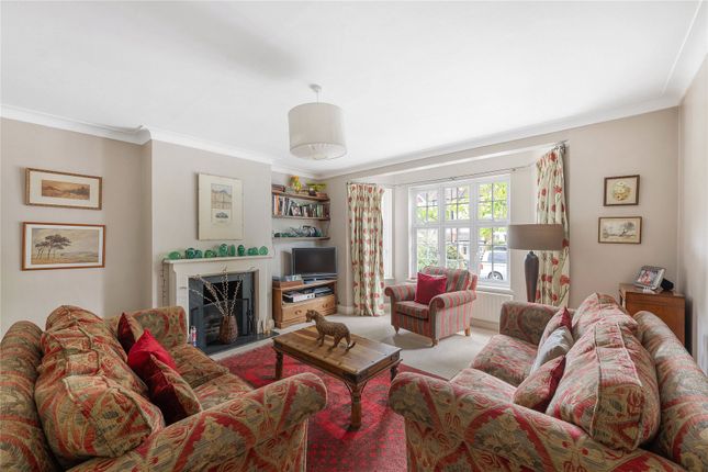 76, Kenilworth Avenue, London photo 2