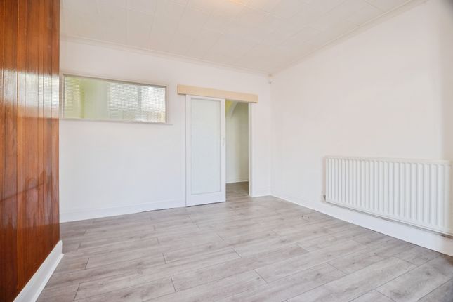 31, Swinburn Road, Stockton-on-Tees photo 3