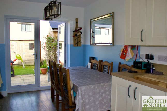 4 Bailey Way, Dursley photo 4