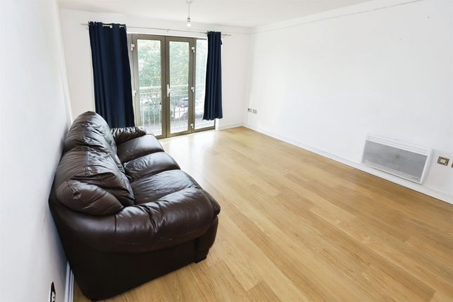 Flat for sale in Albion Street, City Centre, Wolverhampton