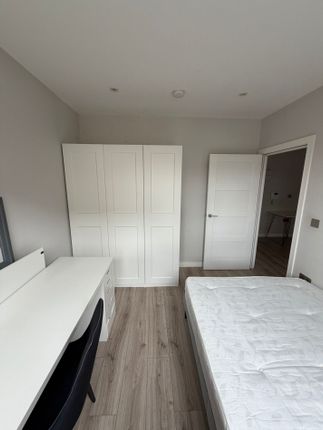 Flat 1, 16-18, Theobald Street, Borehamwood photo 5