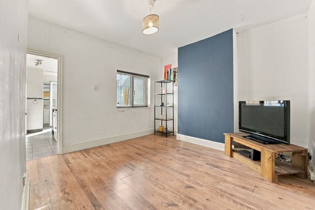 14 Birkin Street, Bristol photo 4