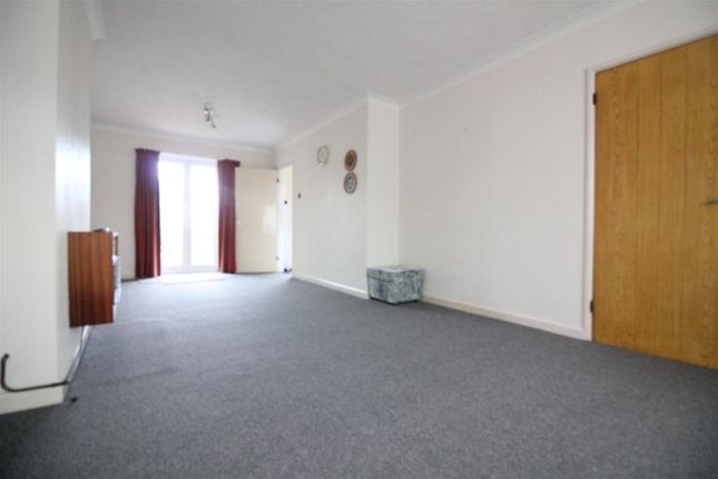 Semi-detached house to rent in Balmoral Drive, Hayes