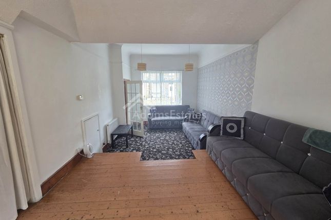 187, Lees Hall Road, Dewsbury photo 2
