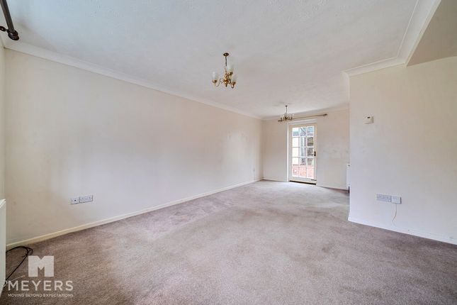 29, Badbury Drive, Blandford Forum photo 3