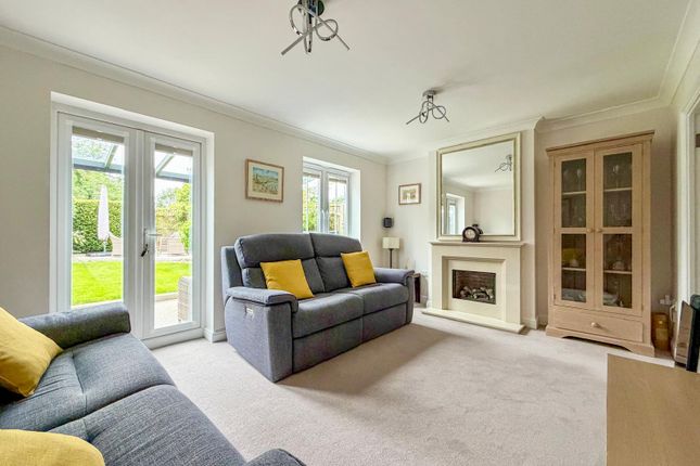 4 Raven Walk, Winslow Road, Aylesbury photo 2