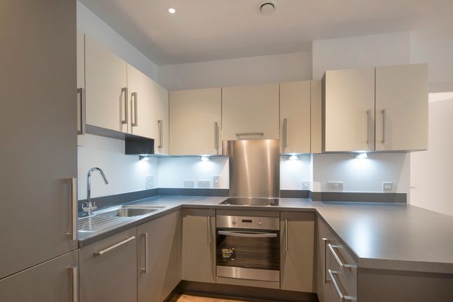 203, New Village Avenue, London photo 2