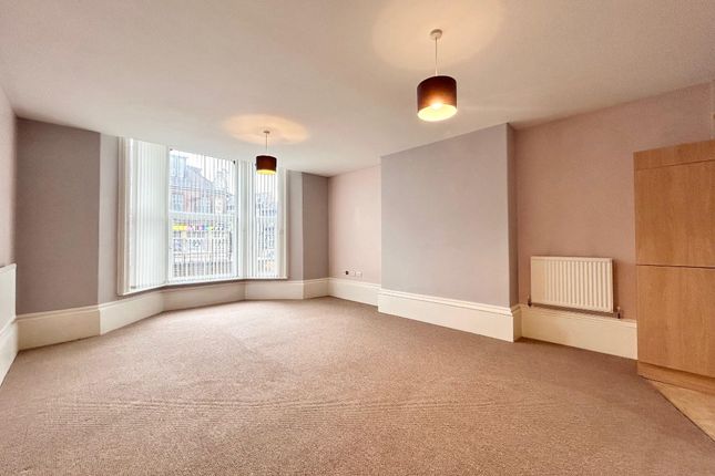 Flat 2, 228, Spring Bank, Hull photo 3