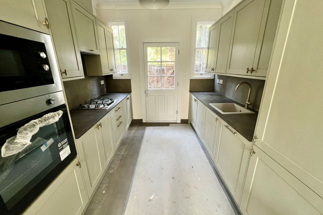 84, Cleveland Road, London, London photo 3