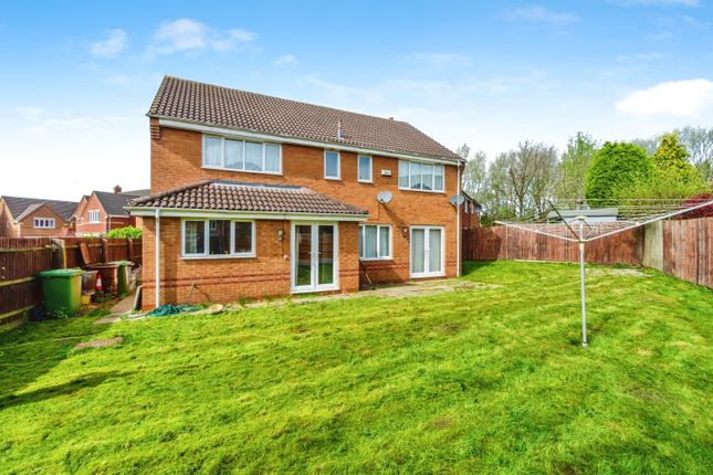Detached house for sale in Kingfisher Close, Brownhills, Walsall