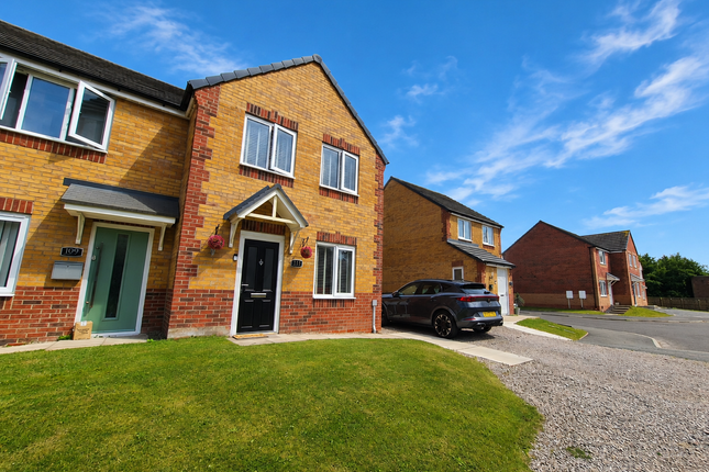 111, Findon Way, Skelmersdale photo 2