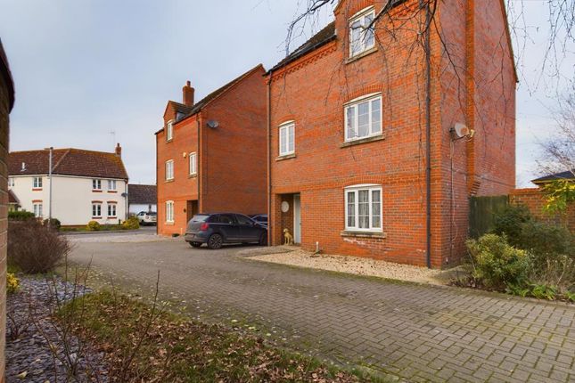 Town house for sale in Haywain Drive, Deeping St. Nicholas, Spalding
