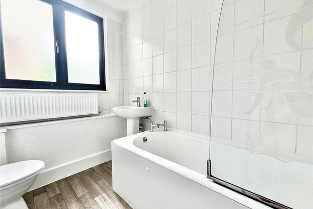 208, Summerwood Road, Isleworth photo 3