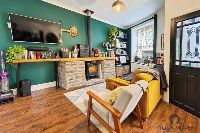 2 bed terraced house for sale in Lancashire BB3 – £120,000