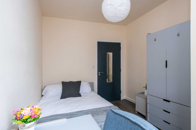 Advert Flat 7, Equitable House, 5-7 South Parade, Nottingham photo 2