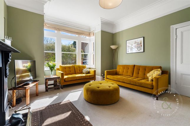 14, Fields Park Road, Newport photo 4