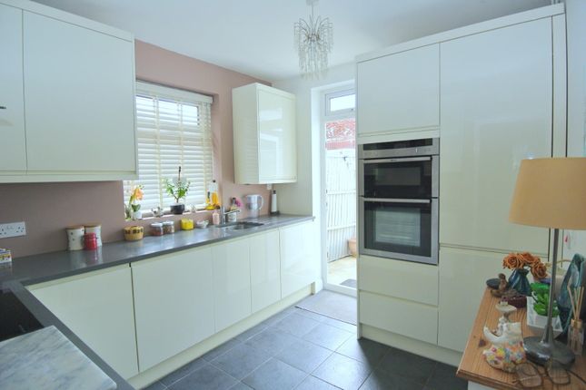 10, Burleigh Gardens, Ashford photo 2