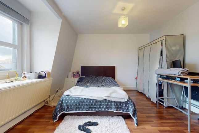 Thumbnail Studio to rent in Northcote Road, Clapham