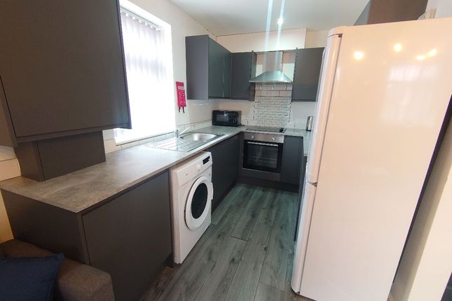 Flat 2, 176 Boaler Street, Liverpool photo 5