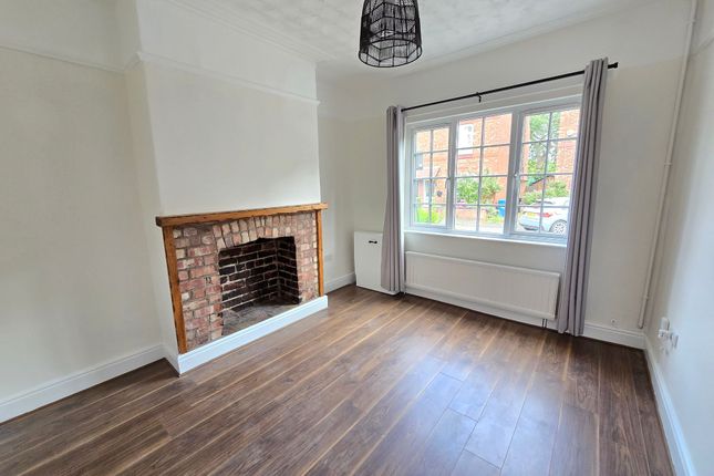 32 Brien Avenue, Altrincham photo 2