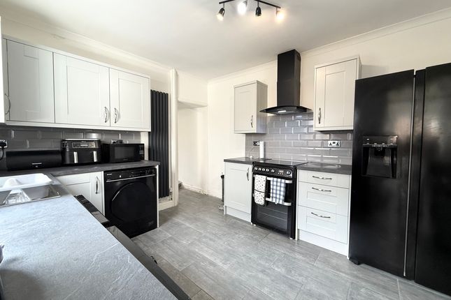 Hafren Villa, Mountain Ash photo 5
