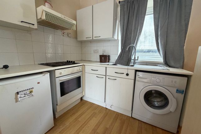 30, Rhymney Terrace, Cardiff photo 3