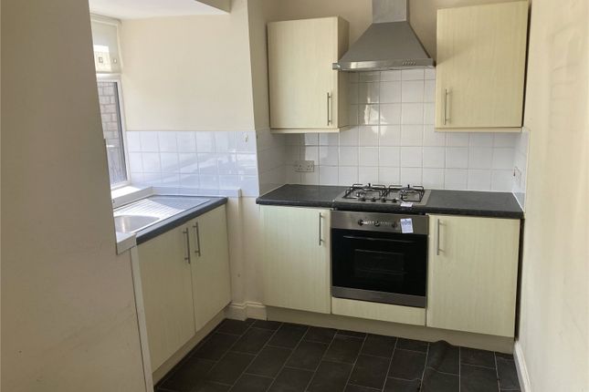 98, Willow Drive, South Yorkshire photo 3