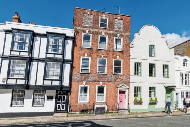 Flat for sale in Bugle Street, Southampton, Hampshire