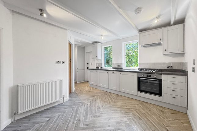 The Bungalow, The Woodlands, Amersham photo 3