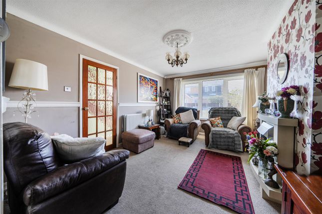 20, Castle View Road, Fareham photo 3