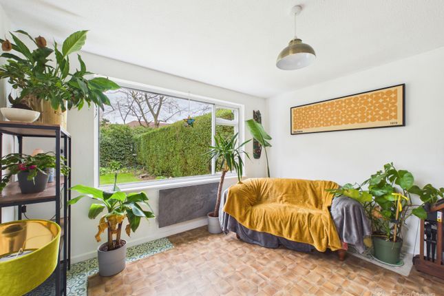 6, Melrose Gardens, Newmarket photo 3