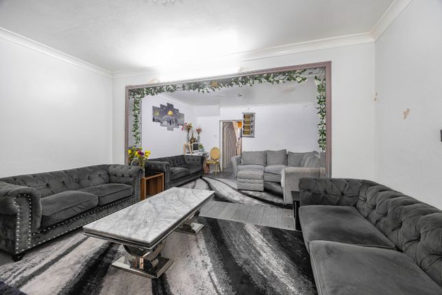 13, Norwich Road, London photo 2
